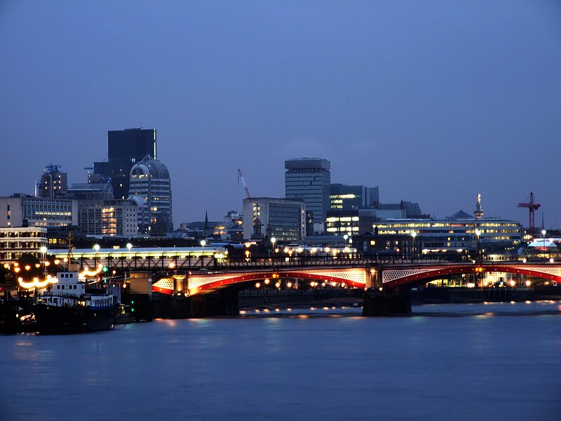 File:Lights on Blackfriars Bridge Part 2.jpg