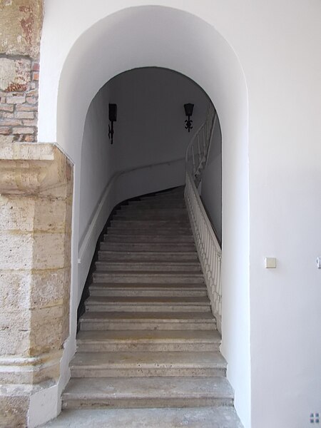 File:Listed house stairs, 2 Országház Street, 2016 Budapest.jpg