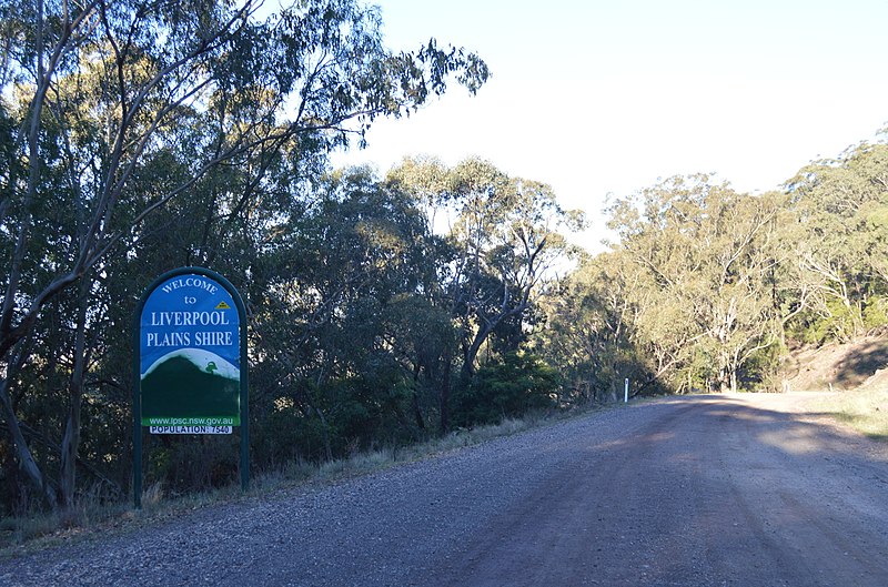 File:Little Jacks Creek Liverpool Plains Shire Municipal Border Sign A.JPG