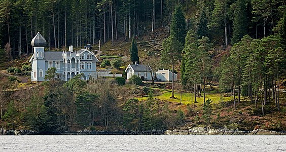 Lysøen in Os, Hordaland, by Odd Roar Aalbrg.