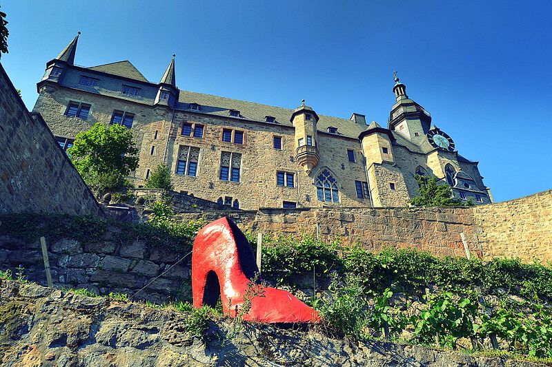 File:Marburger Schloss - Marburg.jpg