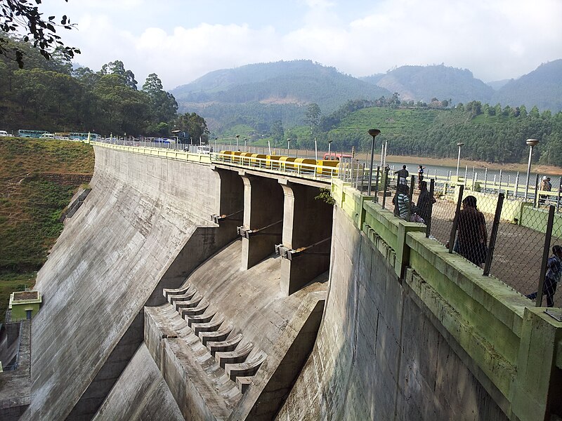 File:Mattuppetty Dam Area 151458.jpg