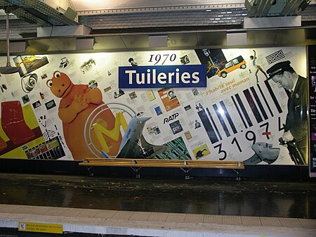 Metro tuileries5