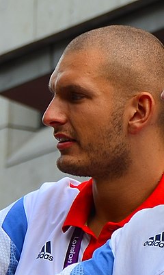 Mohamed Sbihi bei der Olympischen Parade 2012.jpg