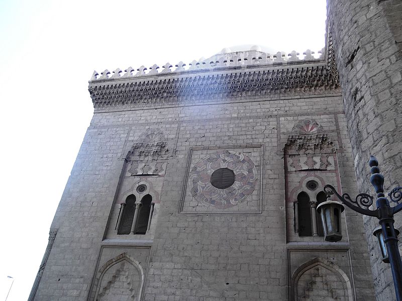 File:Mosque-Madrassa of Sultan Hassan 057.JPG