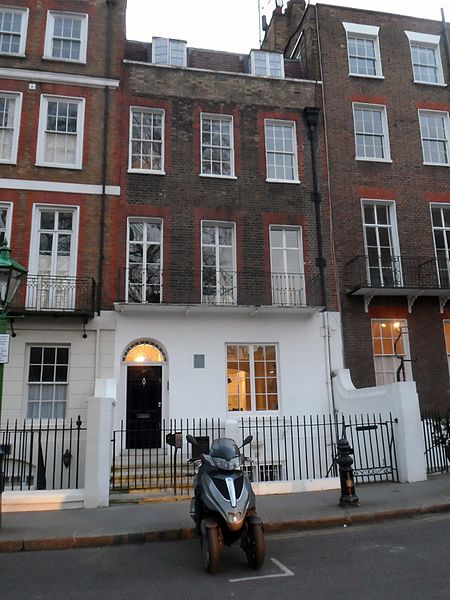 File:Mrs Patrick Campbell - 33 Kensington Square Kensington London W8 5HH.jpg