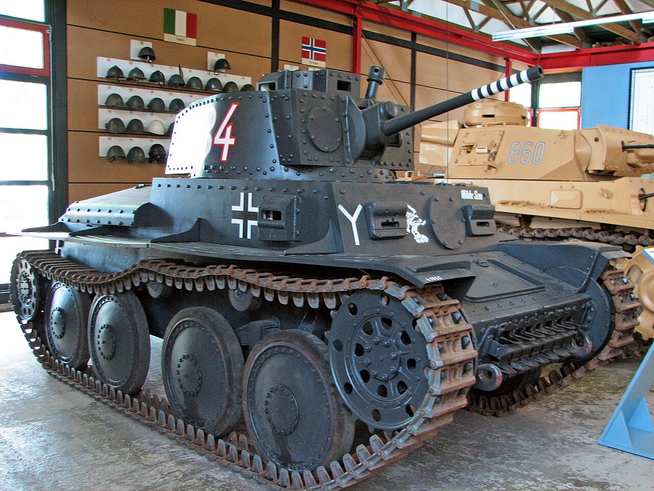 Periskop till stridsvagn i skala 1/35  :) 1280px-Munster_Panzer_38_Ausf_S_%28dark1%29