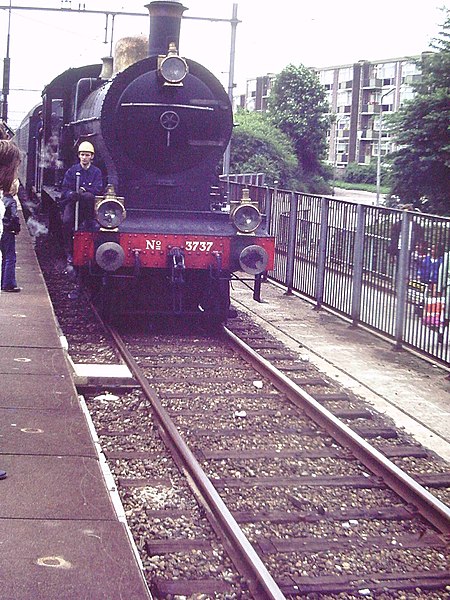 File:NS 3737 te Tilburg-West.JPG