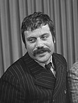 Oliver Reed 1968 recropped.jpg