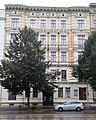 Deutsch: Wohnhaus Otto-von-Guericke-Straße 42a in Magdeburg-Altstadt. This is a photograph of an architectural monument. It is on the list of cultural monuments of Magdeburg.