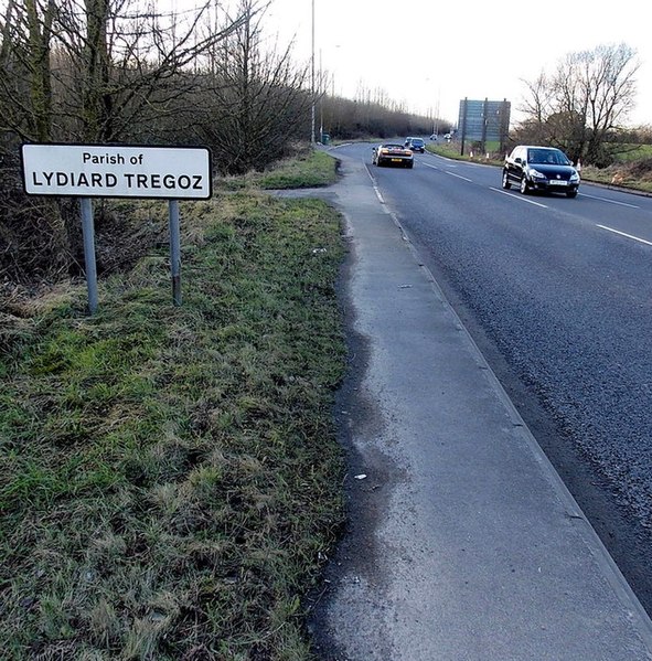 File:Parish of Lydiard Tregoz boundary sign near Swindon - geograph.org.uk - 3411904.jpg