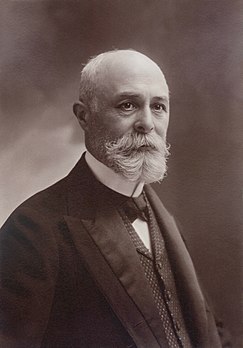 Portrait du physicien français Henri Becquerel par Paul Nadar . (définition réelle 2 481 × 3 553)