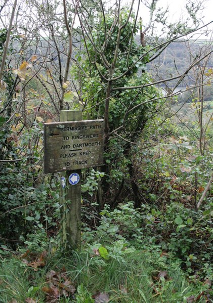 File:Permissive Path Sign - geograph.org.uk - 1028765.jpg