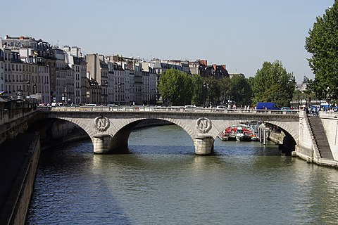 Pont Saint-Michel 48°51′15″N 2°20′41″E﻿ / ﻿48.854167°N 2.344722°E﻿ / 48.854167; 2.344722