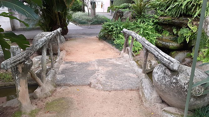 Small bridge over artificial lake, at Casa Rui Barbosa