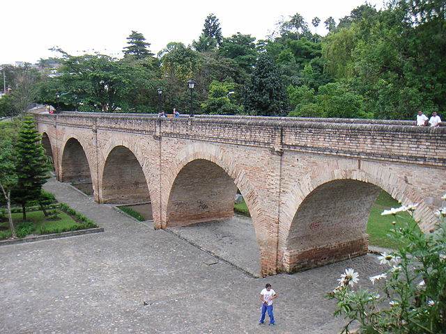 Image: Popayan bridge