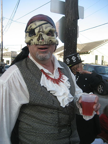 File:Pyrates2010JBSkull1.JPG