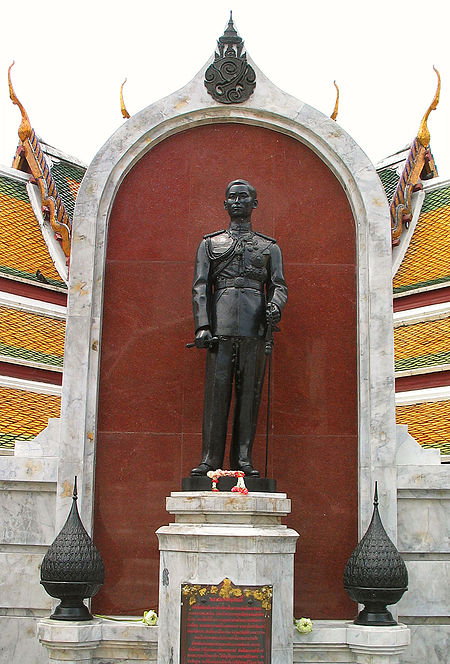 Rama8watsuthat0609.jpg