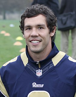 Quarterback-ul lui Rams, Sam Bradford, la clinica de coaching.jpg