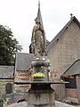 La statue de Notre Dame de Lourdes.