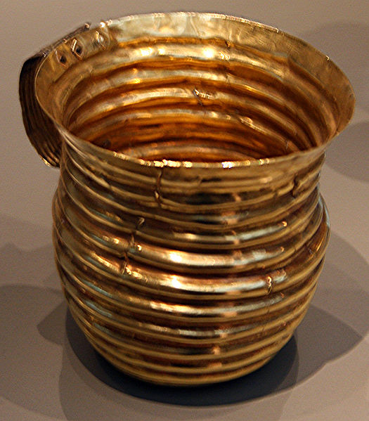 File:Rillaton cup, British Museum.jpg