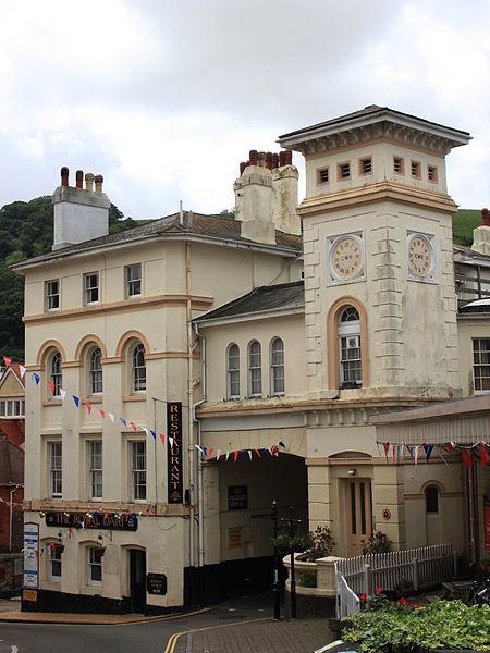 File:Royal Dart Hotel, Kingswear.jpg