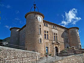 A Château de Rustrel cikk illusztráló képe