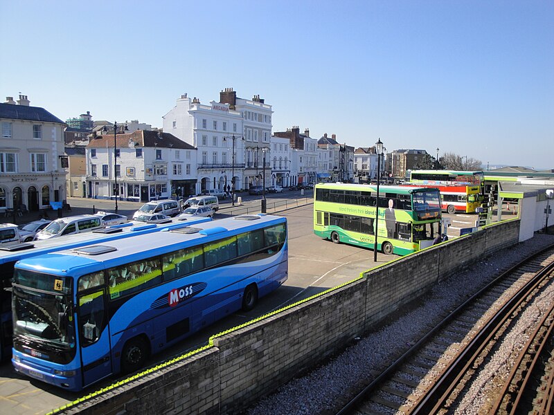 File:Ryde bus station in March 2011.JPG