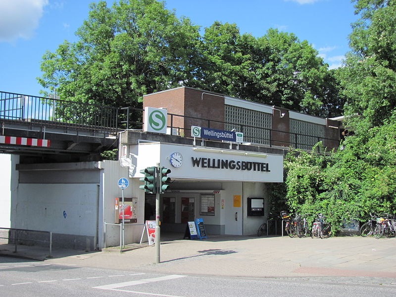 File:S-Bahnhof Wellingsbüttel.jpg