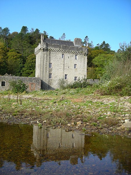 File:Saddell Castle - geograph.org.uk - 2608459.jpg