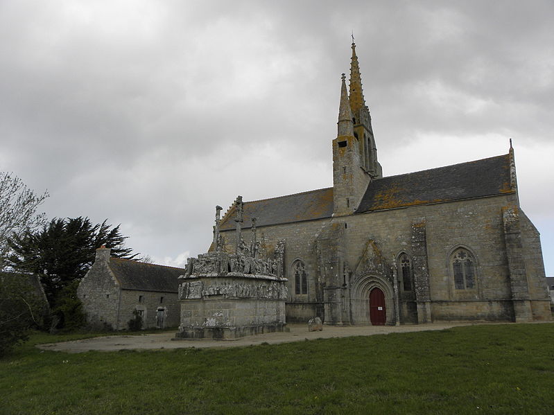 File:Saint-Jean-Trolimon (29) Chapelle Notre-Dame-de-Tronoën 02.JPG