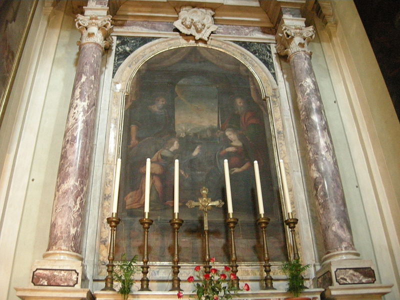 File:San paolino, seconda cappella di dx, Annunciazione e santi della cerchia di Giovanni Antonio Sogliani.JPG