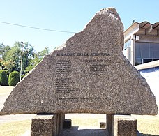 Parco della Resistenza: scultura che commemora i caduti sanlazzaresi della Resistenza
