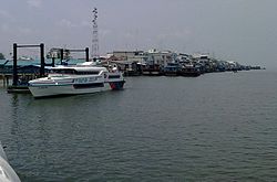 The port of Selat Panjang Selatpanjang dilihat dari laut.jpg