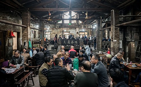 Slow life in the teahouse Jiaotong in Chongqing