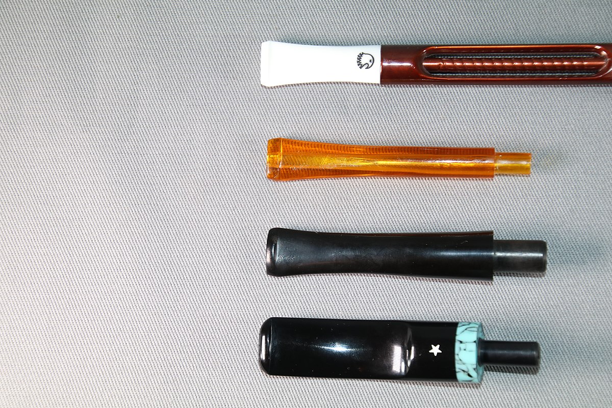 File:Smoking pipe stem materials.jpg - Wikipedia