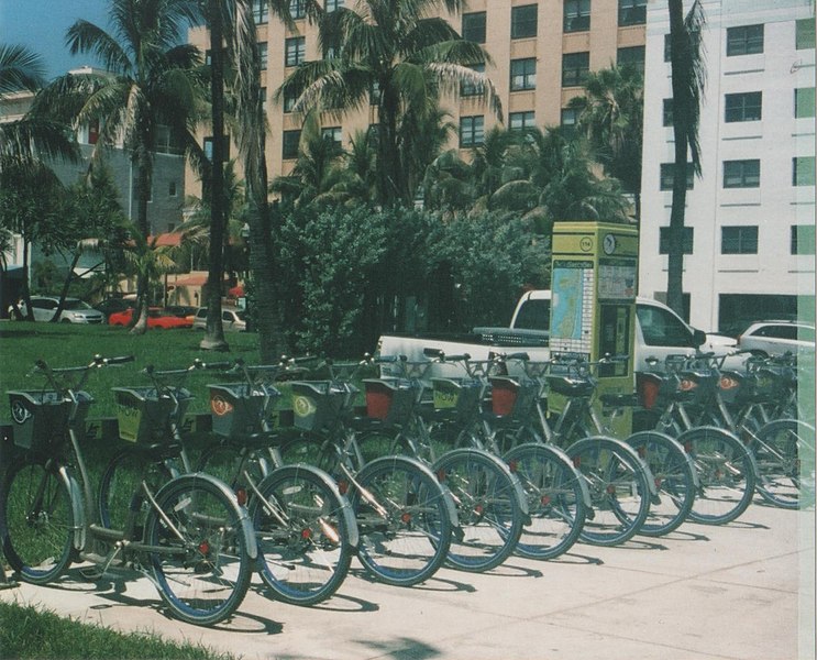 File:South Beach DecoBike BikeShare rack.jpg