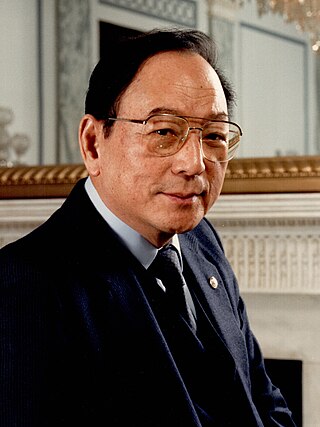 <span class="mw-page-title-main">Spark Matsunaga</span> American politician (1916–1990)