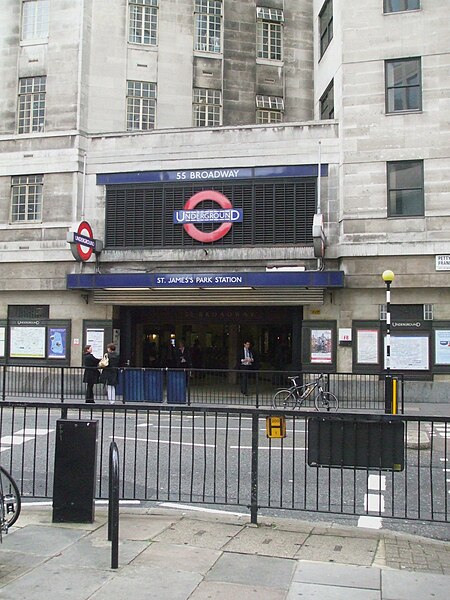 File:St James's Park stn entrance Petty France.JPG