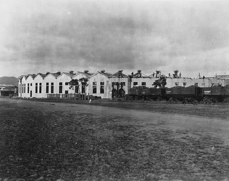 File:StateLibQld 2 123263 Locomotive shed at Rockhampton, 1914.jpg
