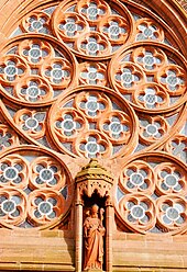 St Augustine's Church, Dundyvan (architectural details)