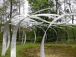 Willowtwist, an aluminium sculpture by Charles Jencks Steelcurves.JPG