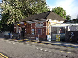 Stonebridge Park station 1.jpg