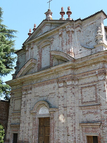 File:Strevi-chiesa san michele-campanile.jpg