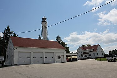 Sturgeon Bay Canal Light buildings August 2015.jpg