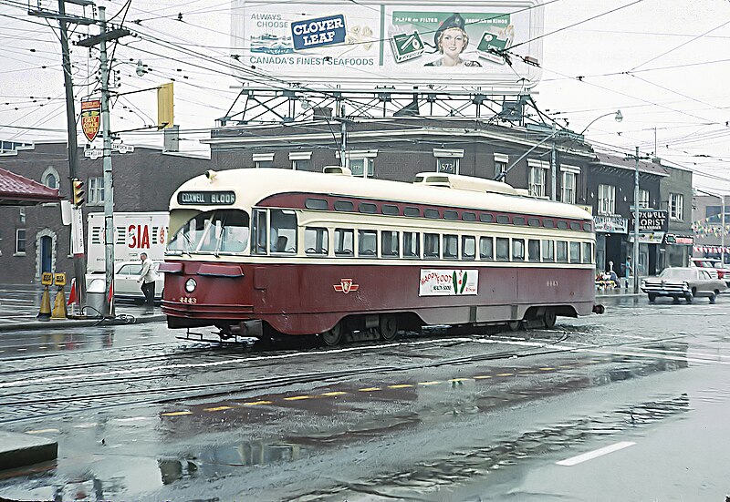 File:TTC 4443 (PCC) a COXWELL BLOOR car turning off of Danforth Ave. into the Coxwell Car house, Toronto, ONT on September 8, 1965 (21960575513).jpg