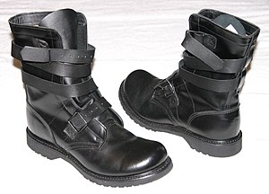 steel toe tanker boots