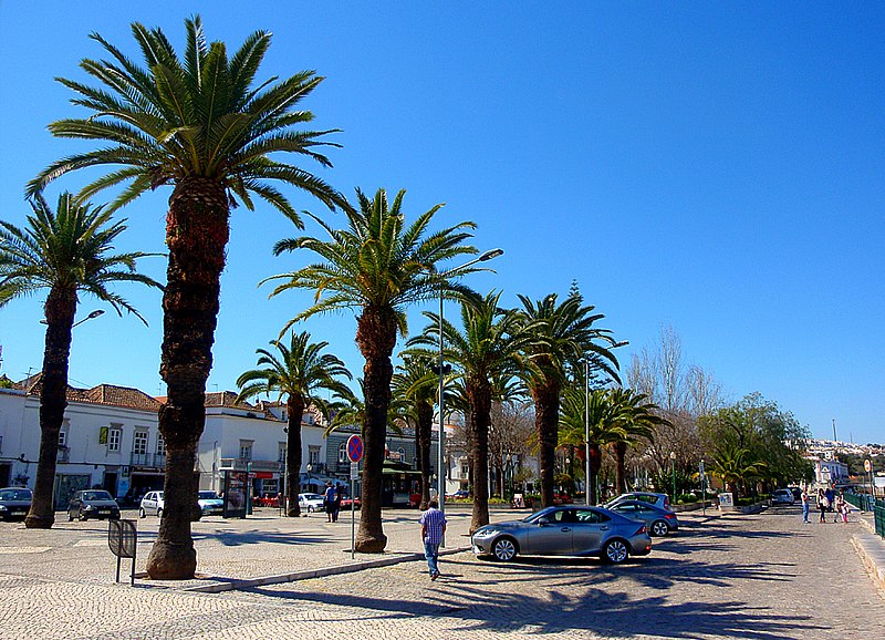 Cidades com praia em Portugal