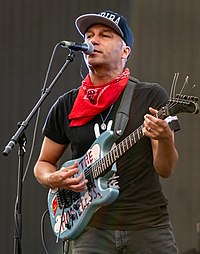 people_wikipedia_image_from Tom Morello