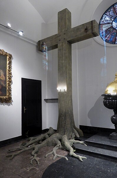 File:Tree-Crucifix in the Baptistery of the Cathedral of Saint John, Warsaw.jpg